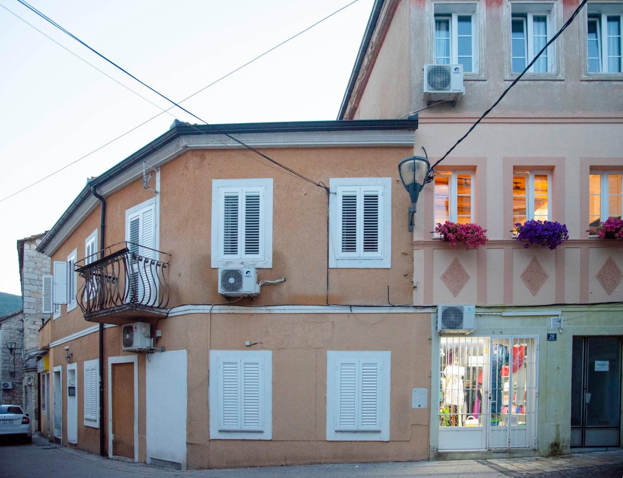 Apartments Allegra Sinj Exterior foto